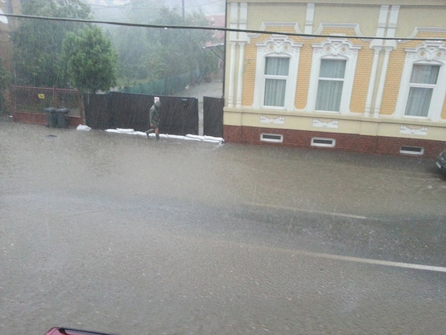 Potopul de apă a făcut prăpăd la Zalău și Șimleu Silvaniei