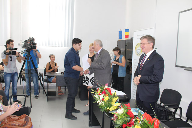 Elevii de zece, premiaţi de Guvern