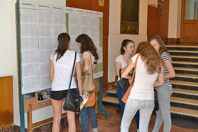 Doi din trei candidaţi au luat Bac-ul în judeţ