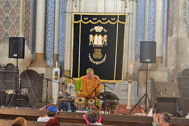 Concerte de excepţie cu Cserey Csaba şi Radical Acoustic