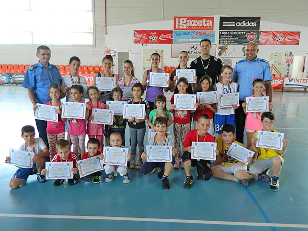 Jocurile vacanţei pentru copiii jandarmilor sătmăreni