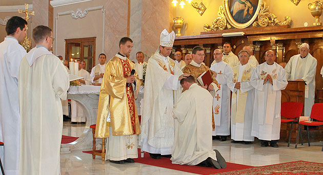 Ceremonie de hirotonire  la Catedrala Romano-Catolică