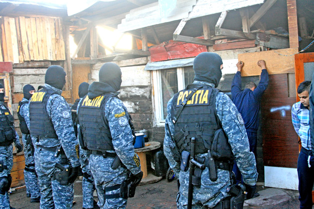 Un întreg arsenal descoperit la Domăneşti