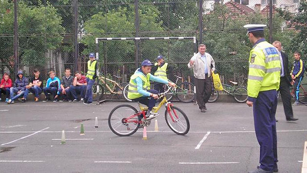 Patru elevi sătmăreni, la faza  naţională  a Concursului de  Educaţie Rutieră