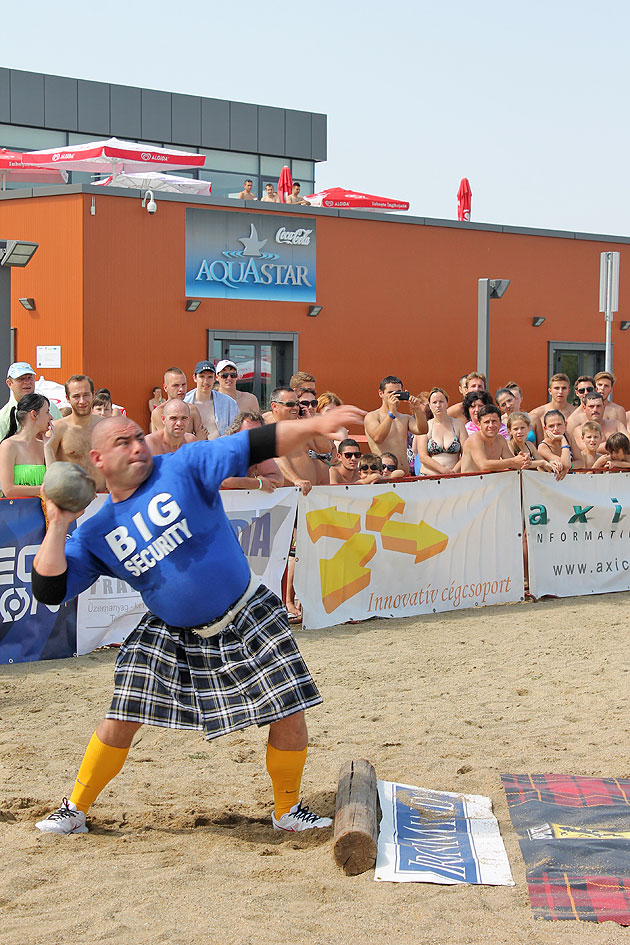 Campionat Mondial de jocuri  tradiţionale scoţiene la Satu Mare