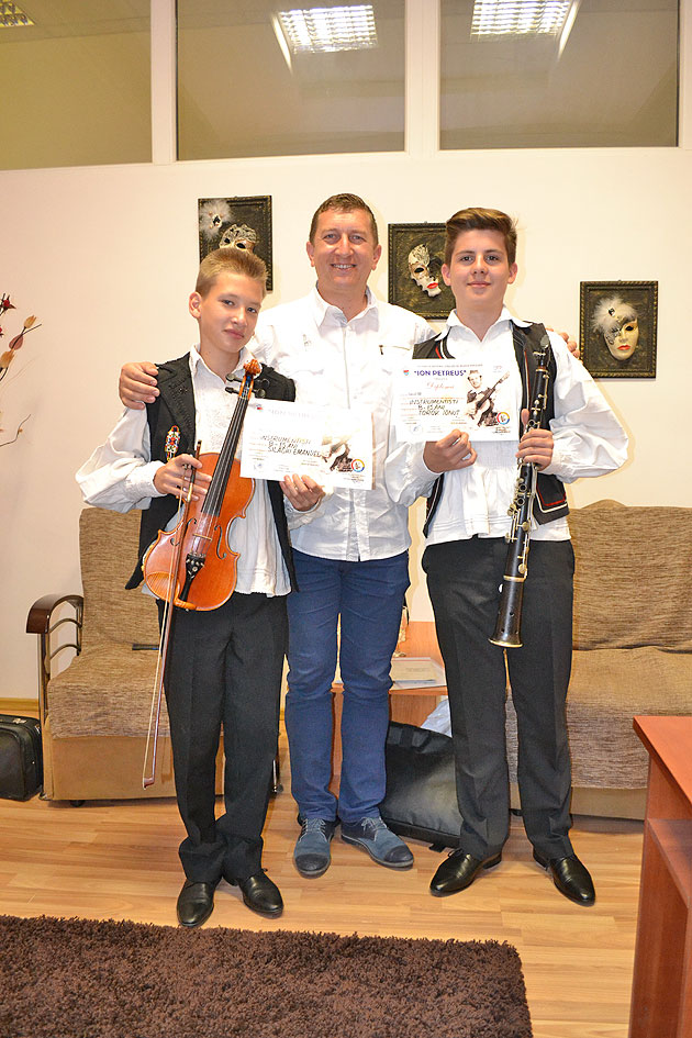 Folclorul sătmărean are viitorul asigurat