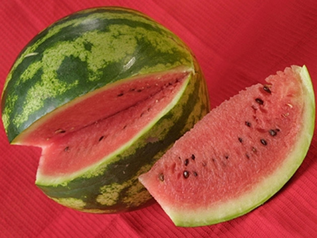 Sucul de pepene, un remediu pentru tratarea mahmurelii