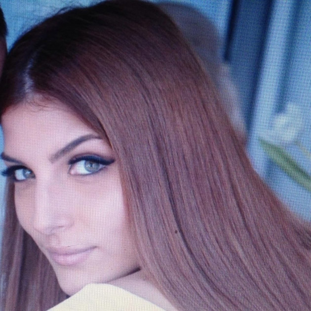 Cat este de frumoasa fata lui Madalin Voicu!