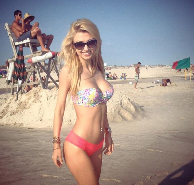 Andreea Balan, cea mai SEXY aparitie din aceasta vara!