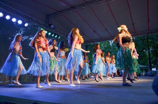 Două sute de participanţi la Gala Dansului Careian