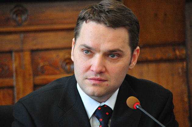 Denunţarea pactului de coabitare va afecta relaţiile directe dintre premier şi preşedinte