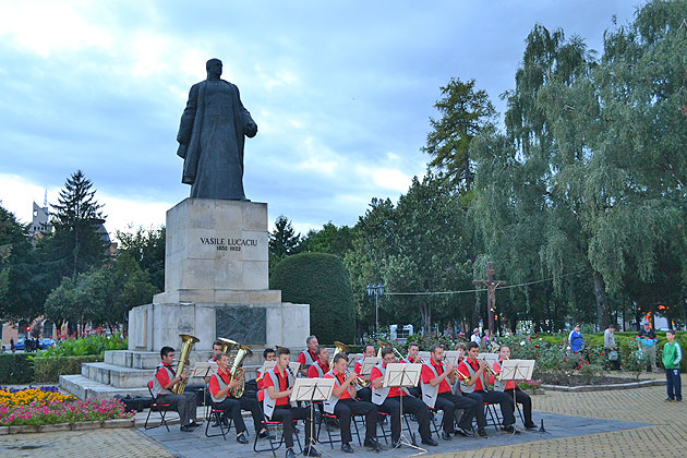 Concert inedit cu fanfara din Cămin în Parcul Central