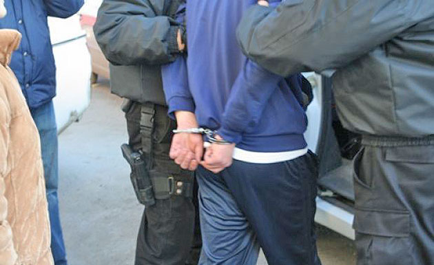 Hoţ arestat pentru furturi din locuinţe