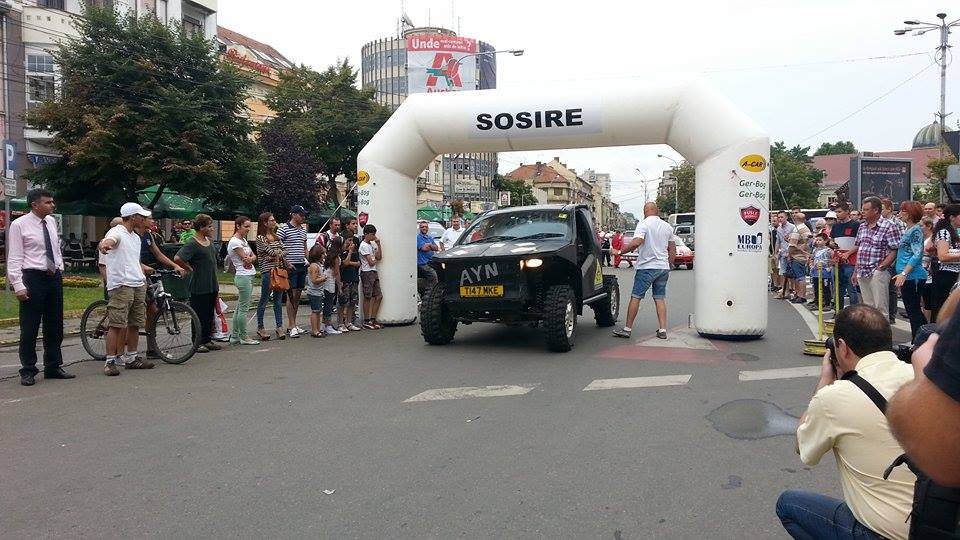 Auto / Să înceapă show-ul!