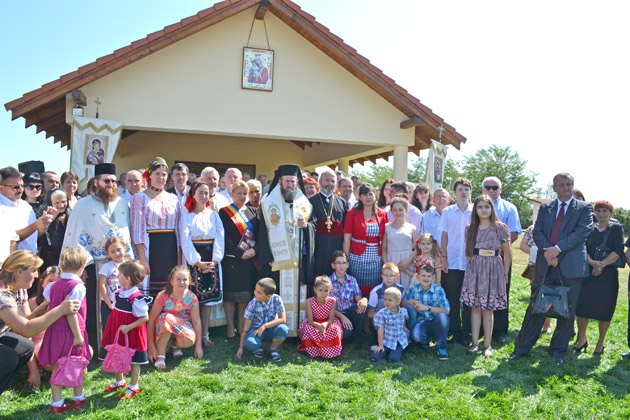 PS Iustin Sigheteanul a sfinţit  capela cimitirului din Gelu