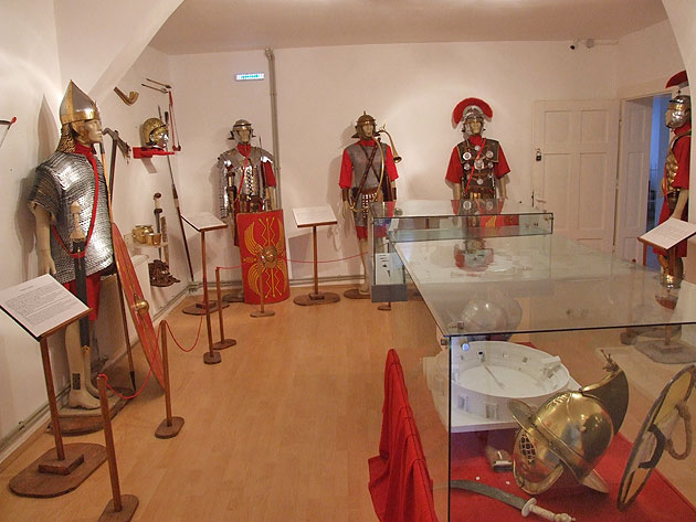 La Ulpia Traiana Sarmizegetusa (VIII)