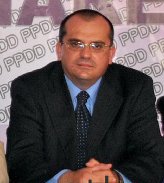 PPDD ţine cu dinţii de funcţia de consilier judeţean a lui Mihai Rusu