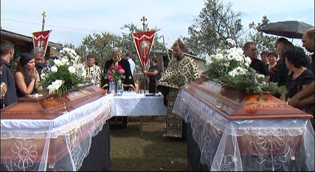 Victimele exploziei de la Acâş, conduse pe ultimul drum