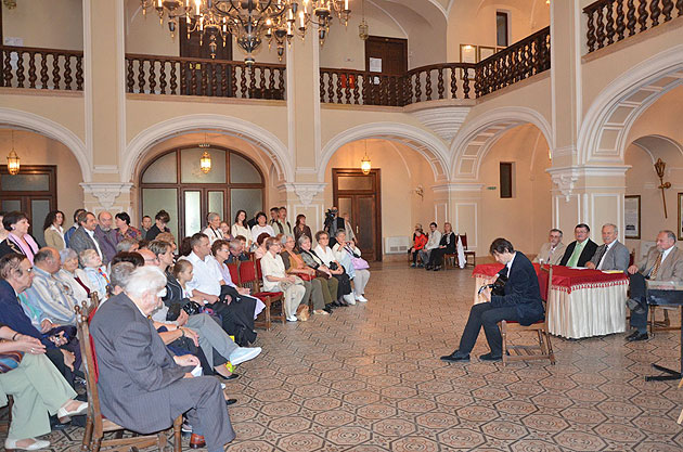 Expoziţii şi lansare de carte la Carei