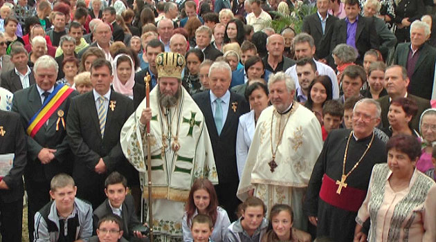Două biserici sătmărene sfinţite la final de săptămână