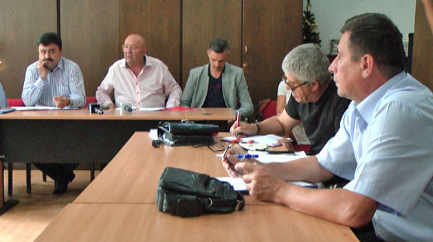 Primarul Coica a ascultat păsurile locuitorilor din Micro 16