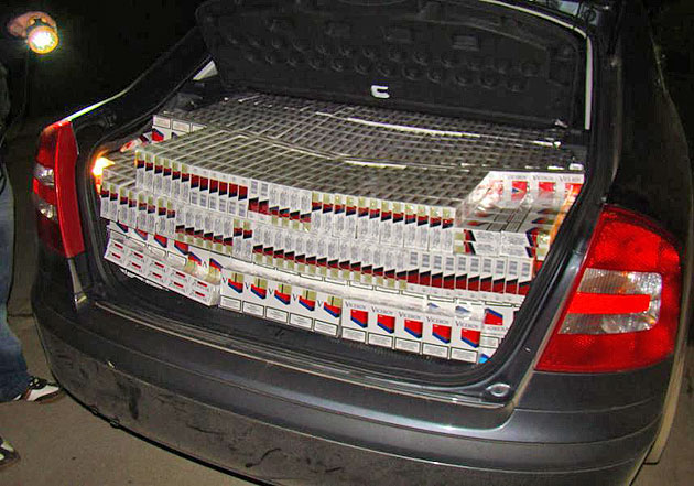 Peste o mie de pachete de ţigări confiscate la Halmeu