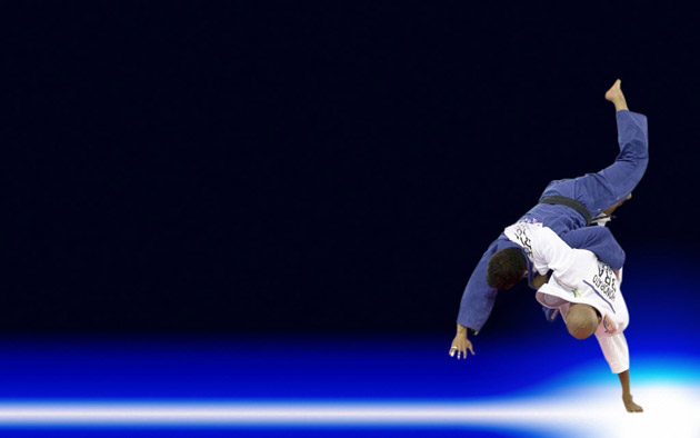 Judoka la Naţionale, karateka la Mondiale