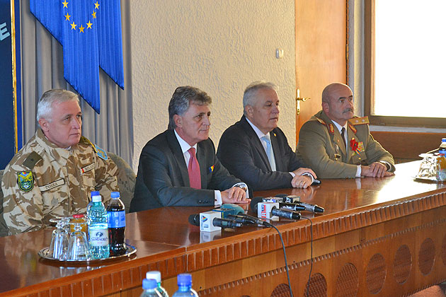 Militarii români, la datorie şi de ziua lor