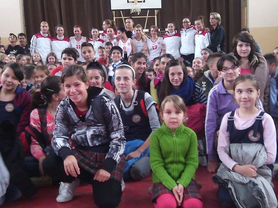 Spectacol la Şcoala Bălcescu-Petofi