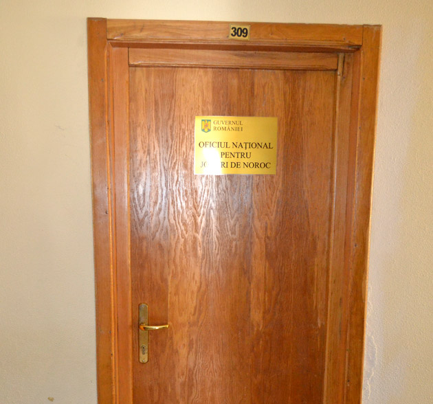 Procurorii DNA o anchetează pe şefa Oficiului  pentru Jocuri de Noroc Satu Mare