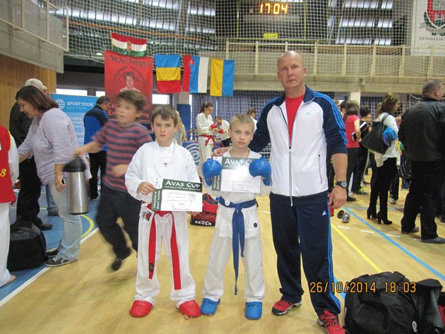 Două locuri patru la Cupa Avas