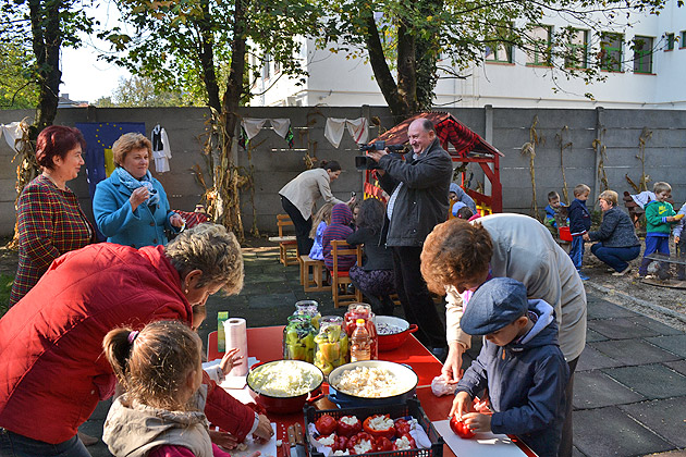 Copiii de la Grădiniţa nr. 7 au sărbătorit  “Legendele toamnei”