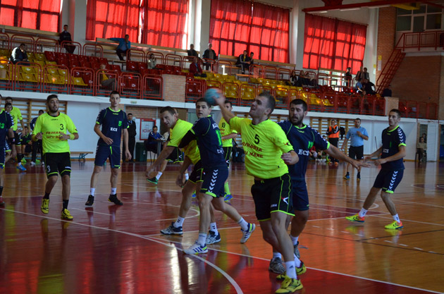 Handbal / Victoriile aduc victorii