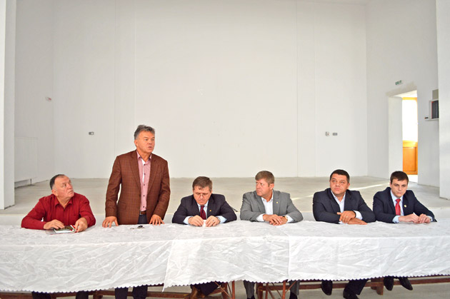 Primarul şi consilierii din  Homoroade merg pe mâna PSD