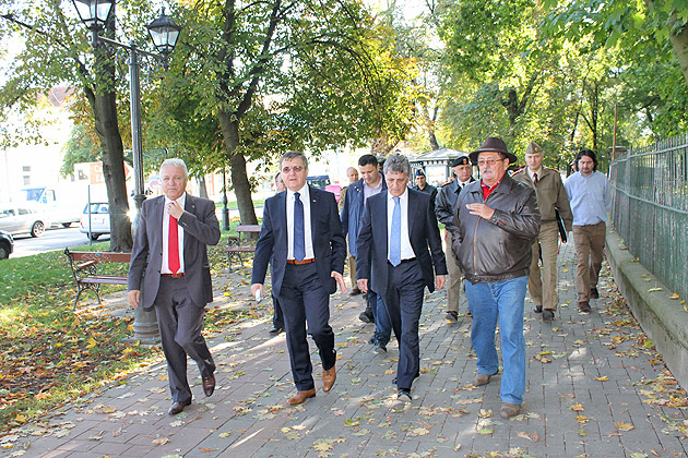 Ministrul Apărării, Mircea Duşa, în vizită de lucru la Carei