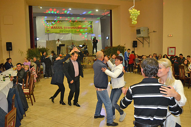 Odorenii au sărbătorit pe cinste la Balul strugurilor