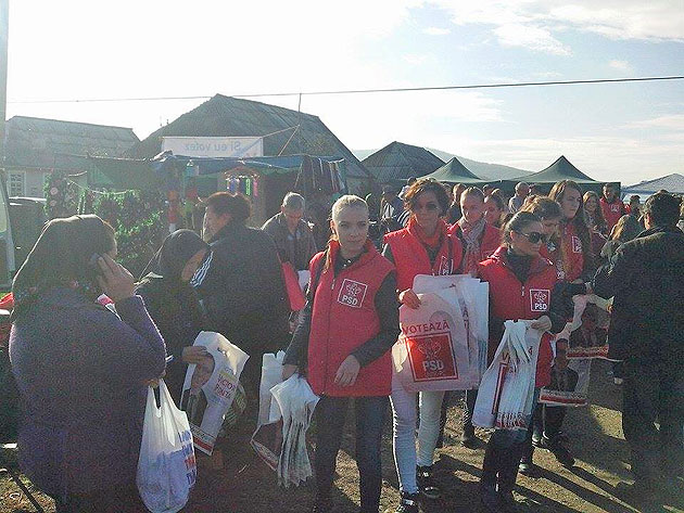 Social-democraţii, în mijlocul alegătorilor în târgurile din Tarna Mare şi Botiz