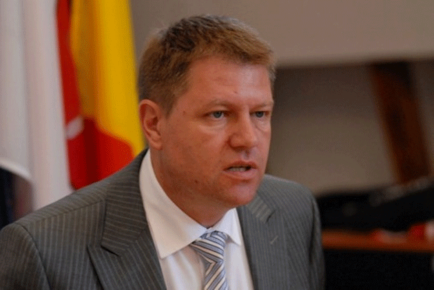 Incompatibilitatea lui Klaus Iohannis. SĂ NU NE GRĂBIM!