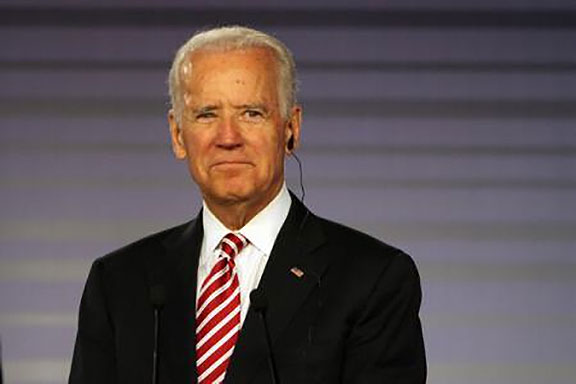 Joe Biden ar putea să discute la Kiev posibilitatea livrării de arme letale către Ucraina