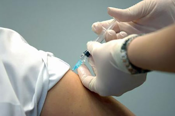 Germania testează pe oameni un vaccin contra Ebola