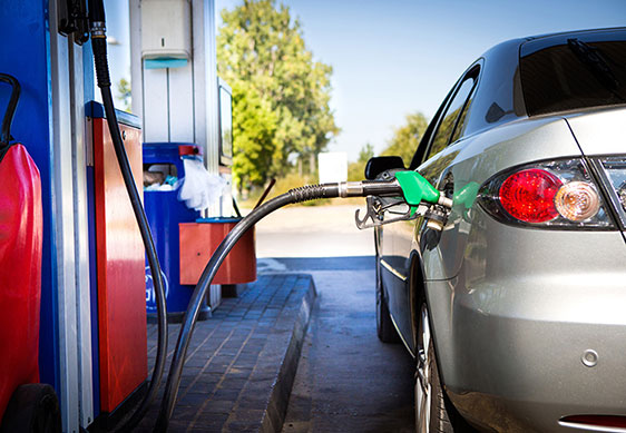 De ce benzina ar putea costa 2,6 RON / LITRU!?