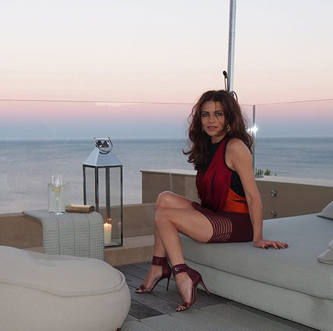 Negreşteanca Dana Cardoş, şi bogată şi frumoasă