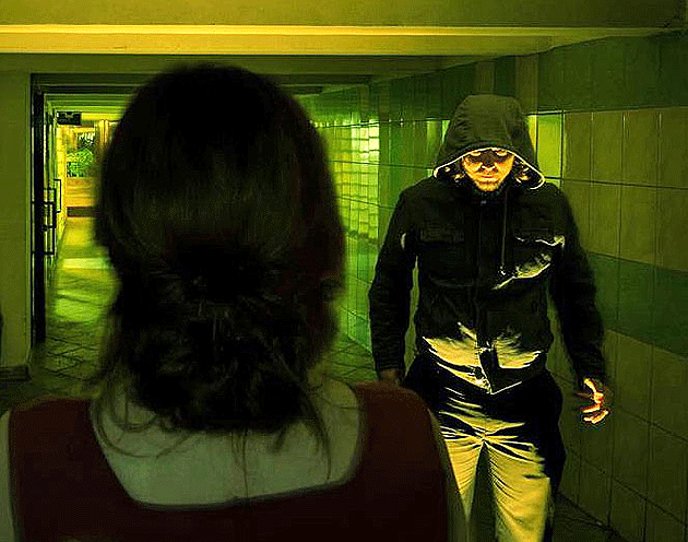 Careiul, cuprins de isteria criminalului  cu glugă