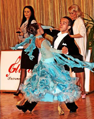 Activitate intensă pentru DANS CLUB `92 în luna noiembrie