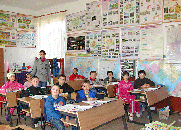 Standarde noi de evaluare  în 28 de şcoli din judeţ