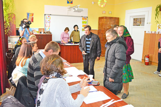 Oşenii nu s-au înghesuit la urne