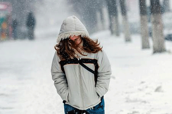 ANM: Cod galben de ninsori, intensificări ale vântului, precipitații mixte, polei în majoritatea județelor