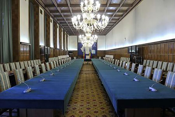 Noul Guvern va avea opt miniștri noi; șapte dintre aceștia sunt parlamentari