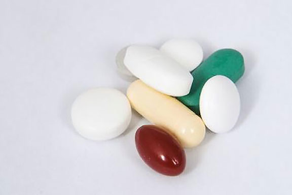 Ibuprofenul poate prelungi viața, potrivit unor experimente realizate pe microorganisme și insecte