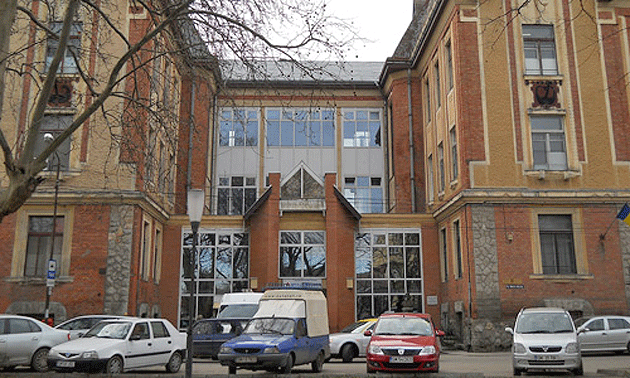 O femeie a încercat să se sinucidă la Spitalul Vechi